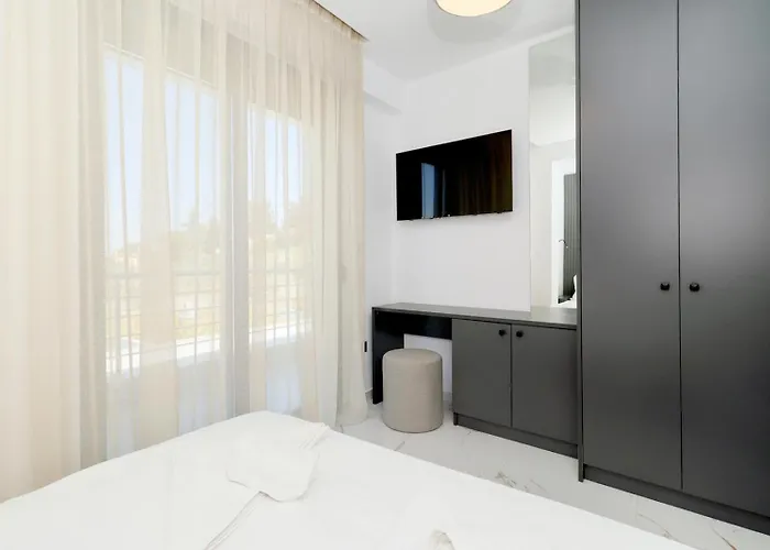 Glaroi 3 * Pefkohóri