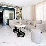 Glaroi 3 Villa *