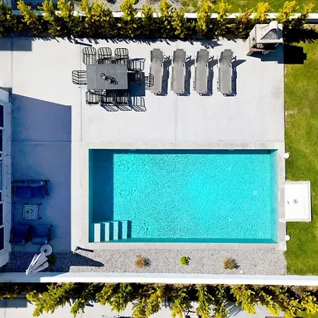 Villa Glaroi 3 *