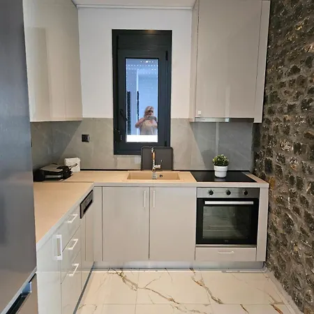 Villa Glaroi 3 *
