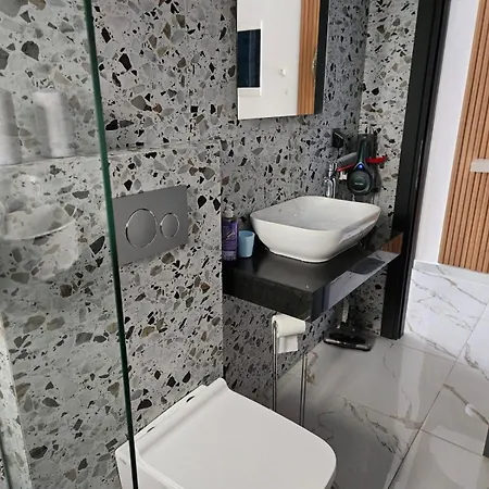 Villa Glaroi 3 *