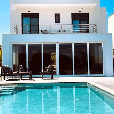 Villa Glaroi 3