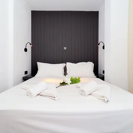 Glaroi 3 * Пефкохори