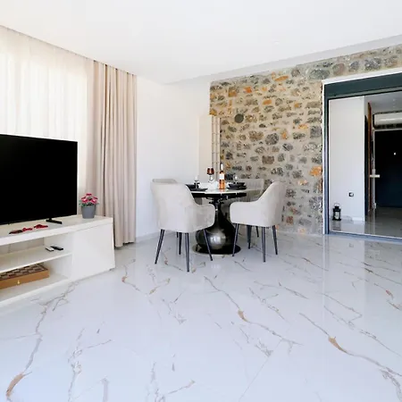 Glaroi 3 Пефкохори