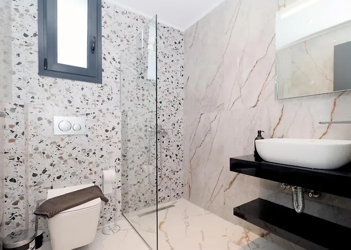 Glaroi 3 * Pefkochori